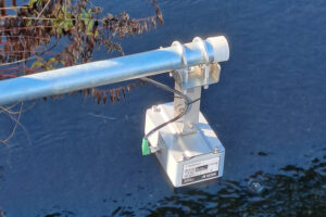 Mounted HyQuant V sensor close-up
