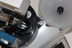 Detail view of the internal connections.